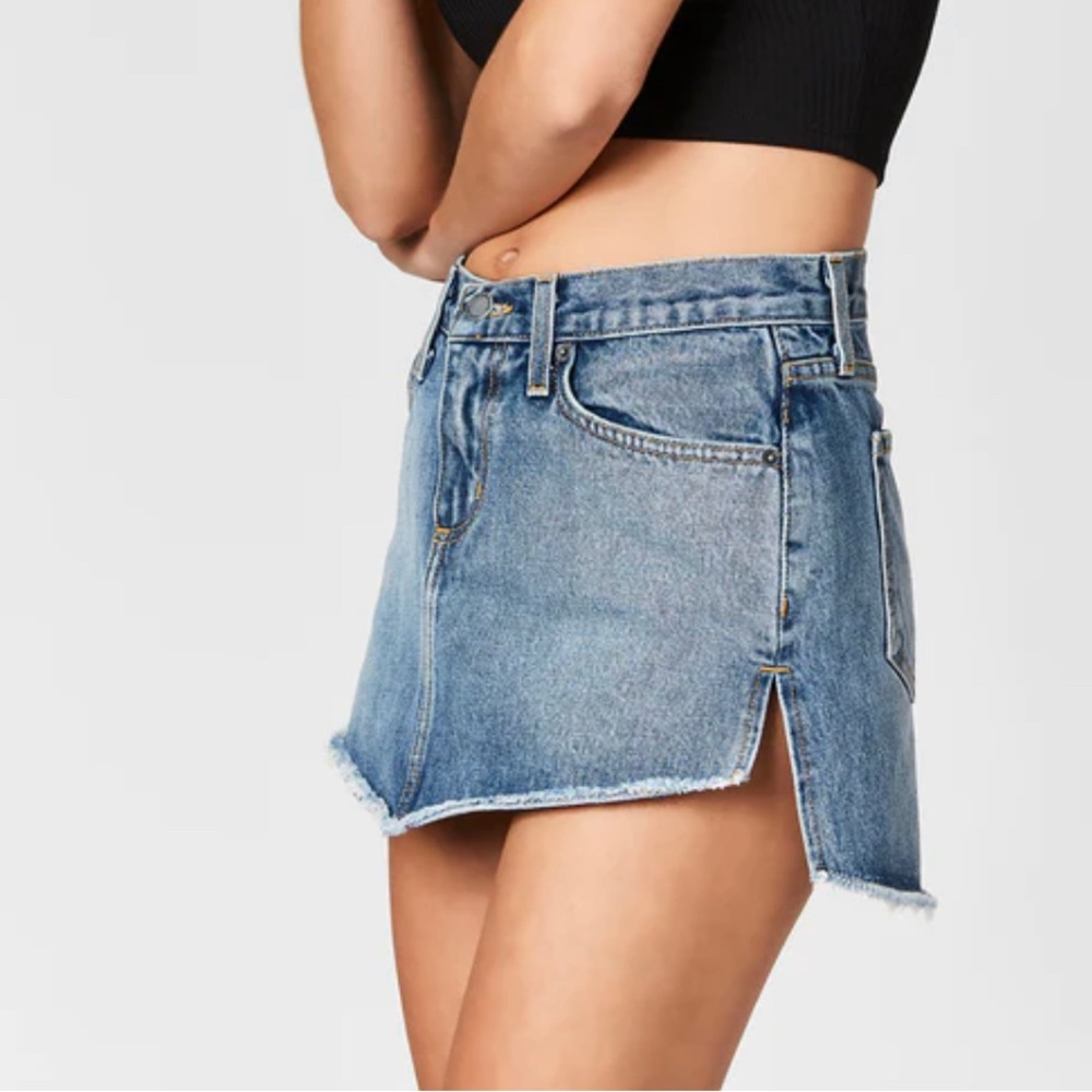 Carmar denim mini skirt size 23